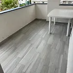 公寓 托尔托拉度假屋 *