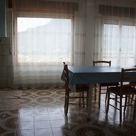 Casa Vacanze Tortora 아파트